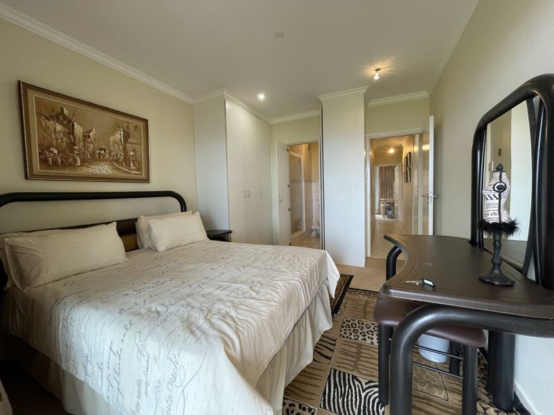 Large Apartment With Spectacular Sea Views! - Photo 10