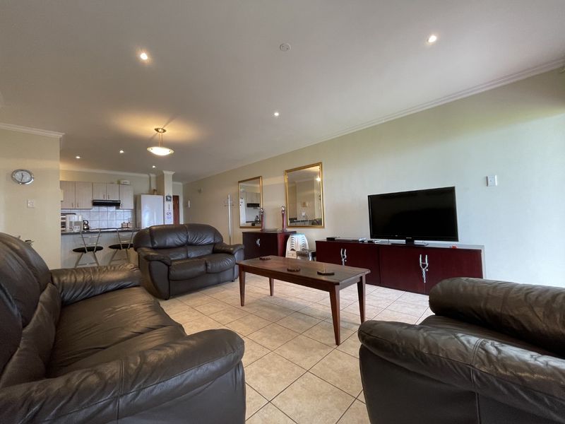 Large Apartment With Spectacular Sea Views! - Photo 6