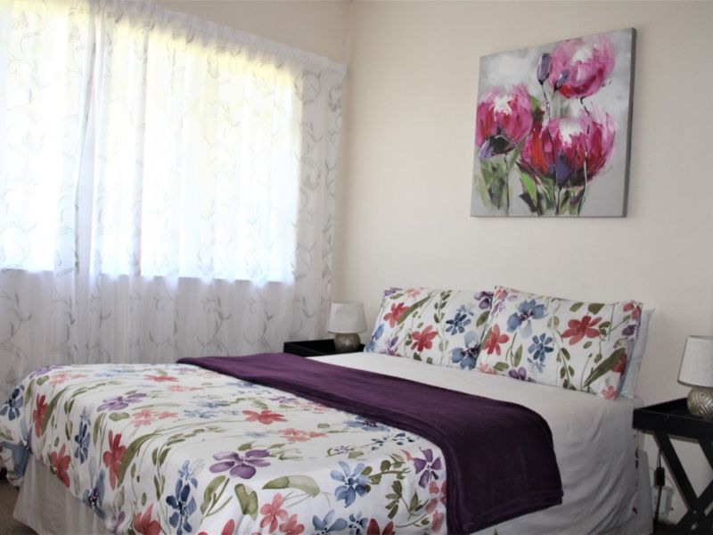Direct Access To The Beach From This Spacious Residence - Photo 9