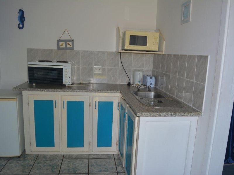 Perfect Guest Lodge With Amazing Sea Views And Walking Distance To The Beach - Photo 4