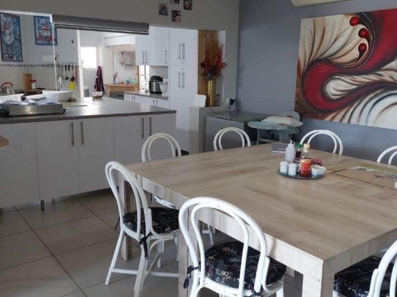 Modern Immaculate Commercial Property With Sea Views !!! - Photo 9