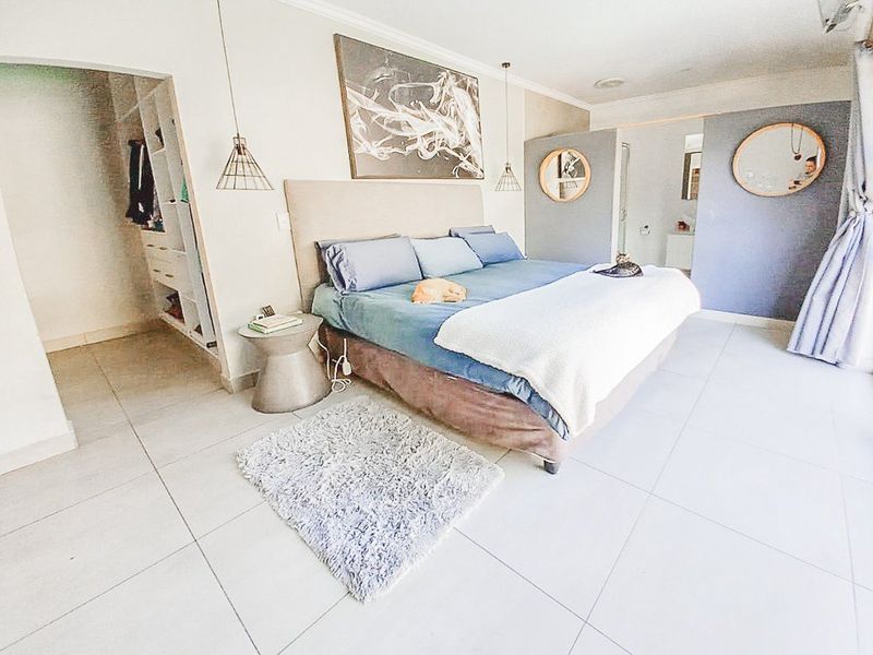 Two Beautiful Family Homes On One Property - Photo 7