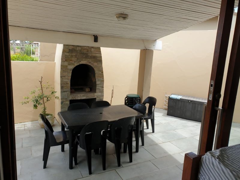 Neat Compact Holiday Unit Near To The Beach! - Photo 1