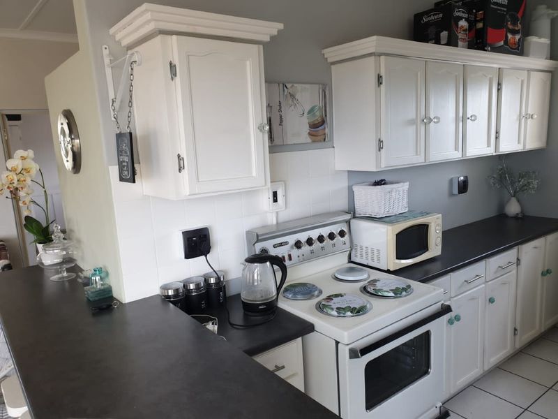 Neat Compact Holiday Unit Near To The Beach! - Photo 8