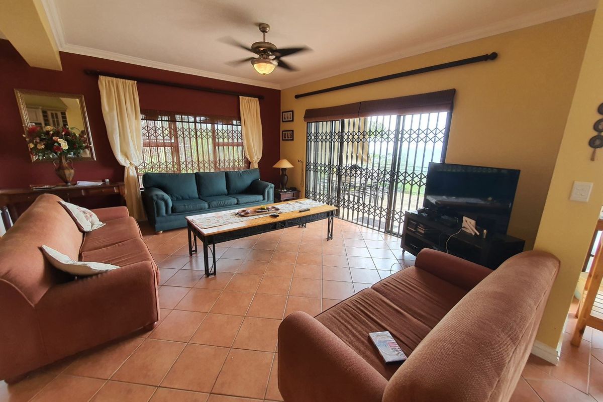 Tuscan Stunner With Amazing Breaker Views - Photo 5