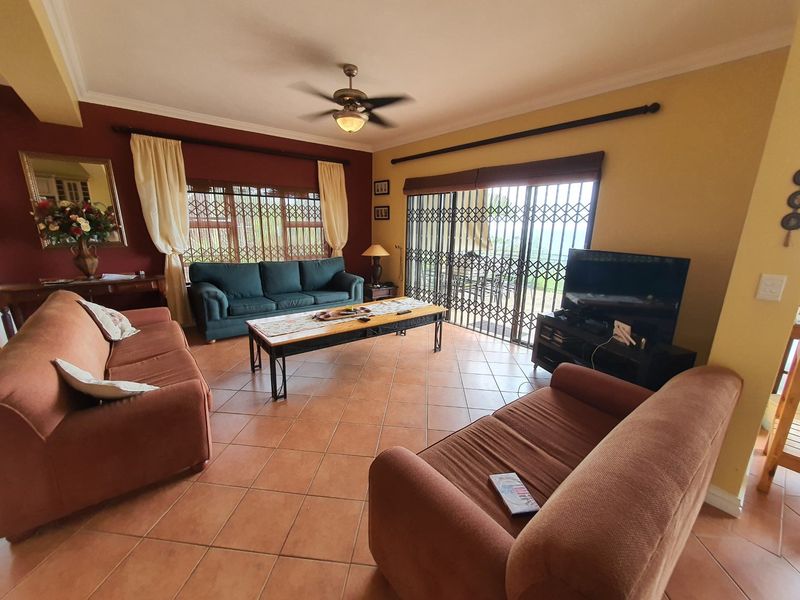 Tuscan Stunner With Amazing Breaker Views - Photo 5