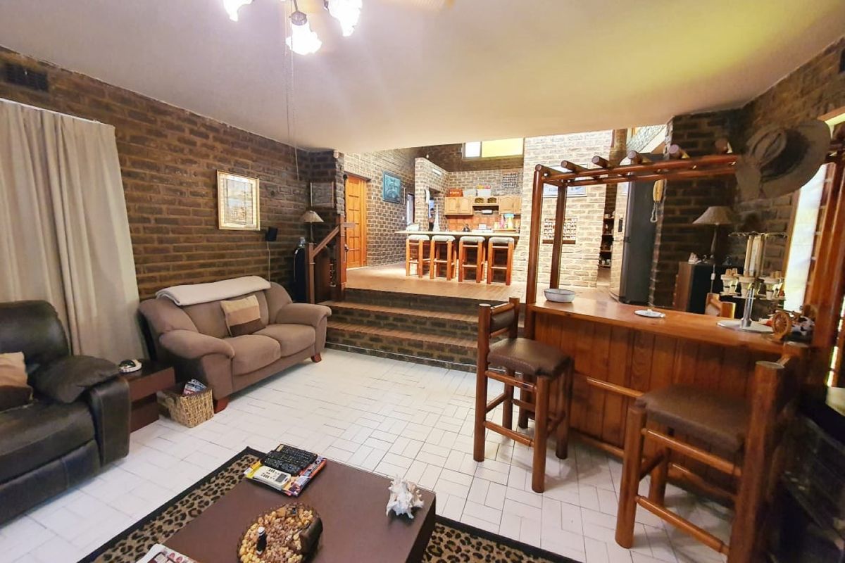 Family Home Close To Beach & Village  - Photo 4