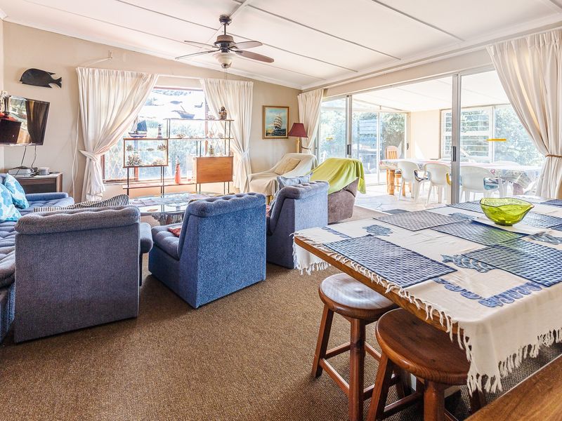 Stunning Beachfront Property For Sale - Photo 6