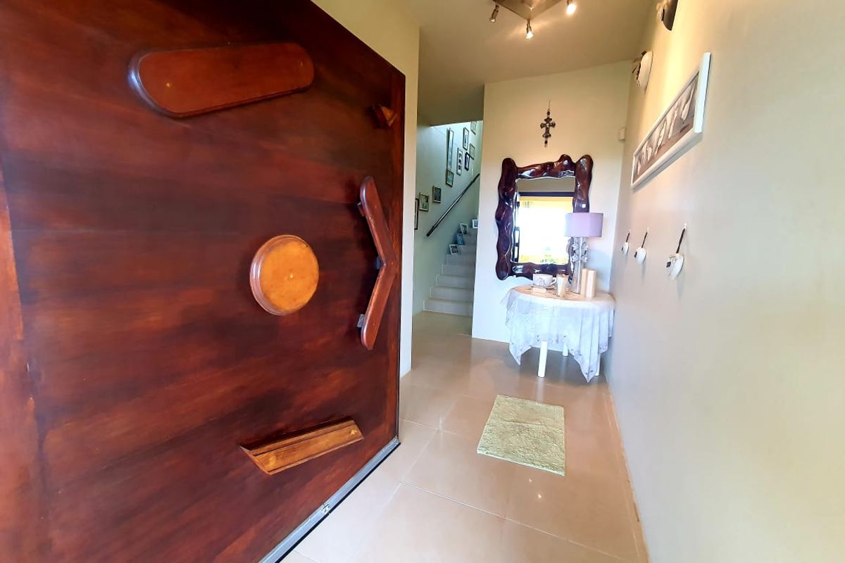 Modern Tuscan Family Home  - Photo 3