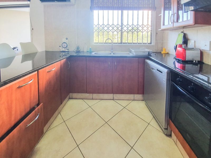 Apartment By The River - Photo 7