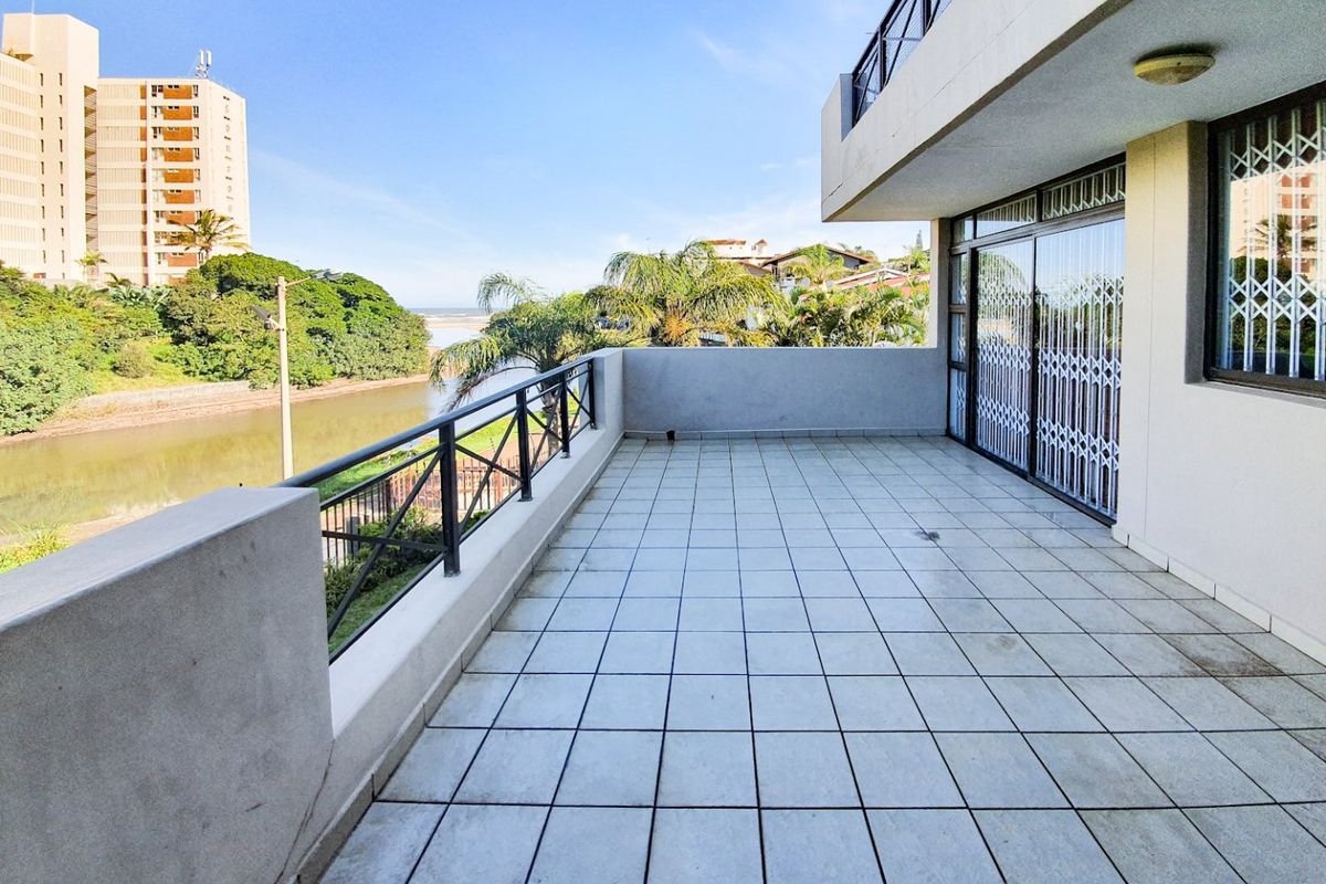 Apartment By The River - Photo 3