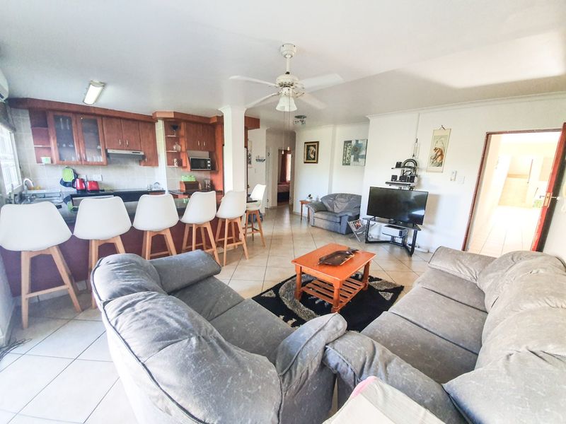 Apartment By The River - Photo 5