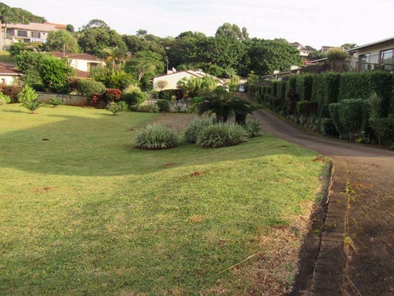 Townhouse In Uvongo  - Photo 1