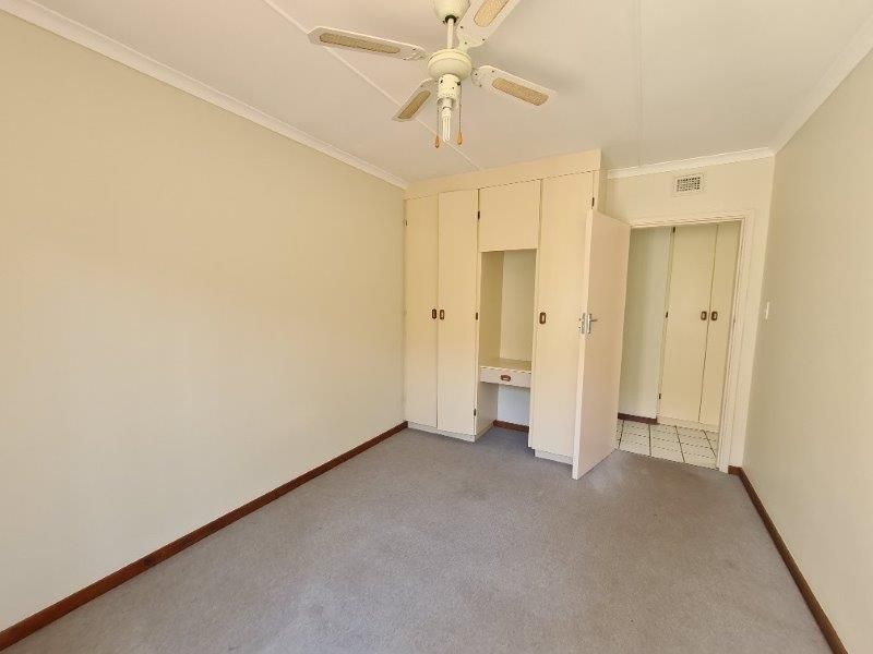 Townhouse In Uvongo  - Photo 10