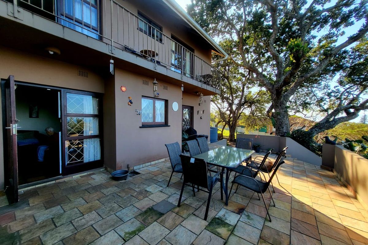 3 Bedroom Double Storey Home With Flat  - Photo 2