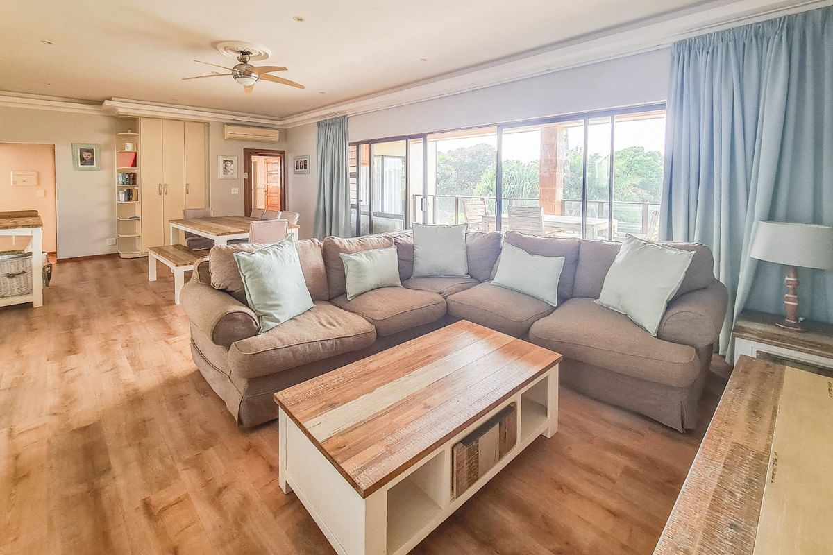 Luxurious, Beach Front Apartment  - Photo 4