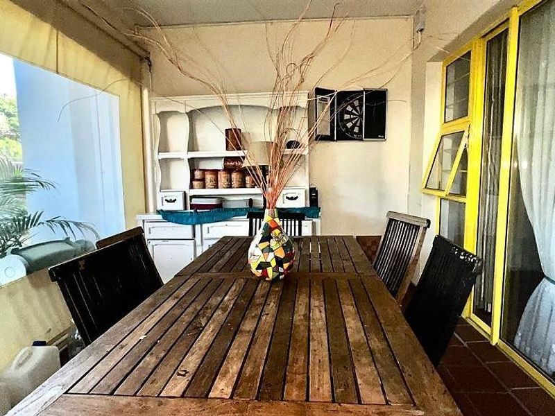 Ground Floor 3 Bedroom Apartment In Uvongo - Photo 5