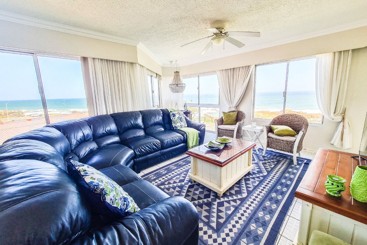 Seaside Living At Its Best!! - Photo 4