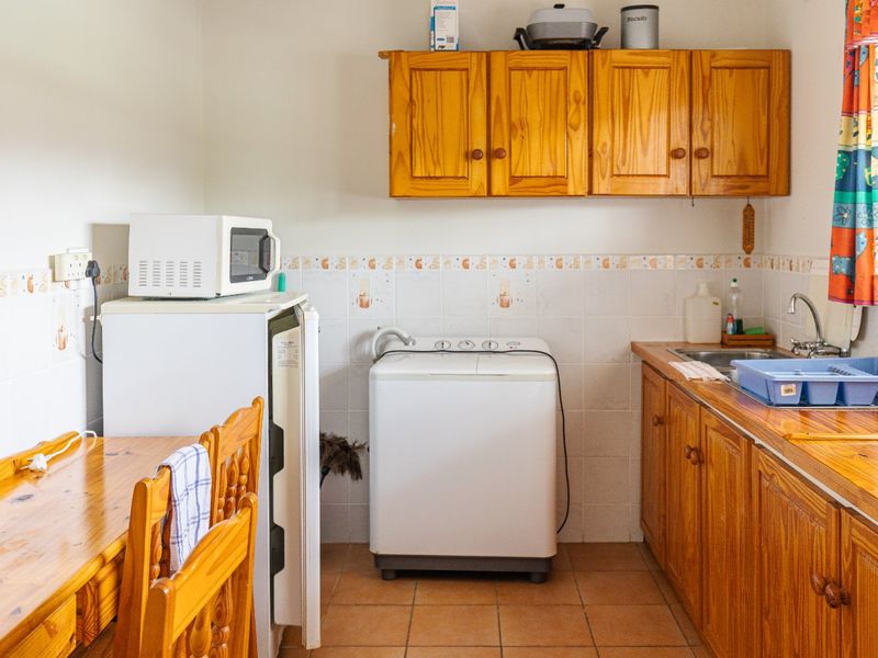 Sea View Apartment Walking Distance To Shelly Beach - Photo 7