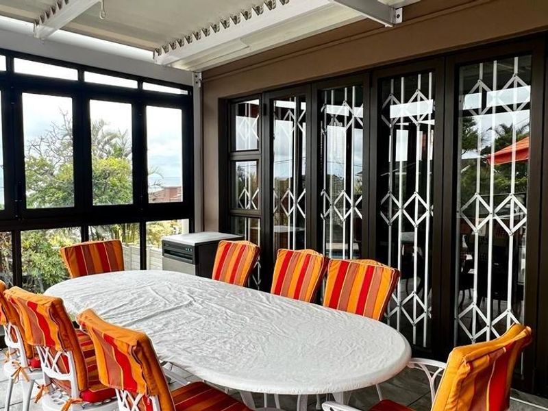 Upmarket Luxurious Family Home In Uvongo With Sea Views - Photo 9