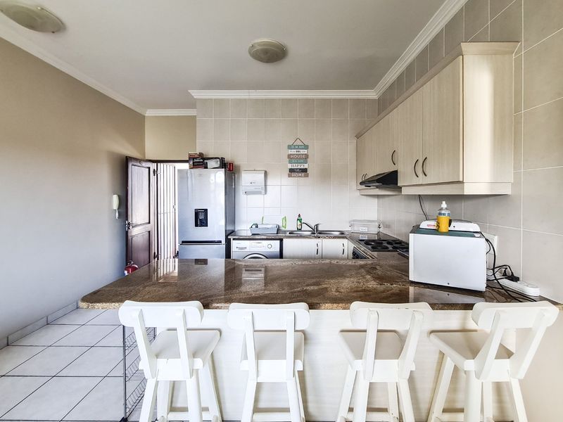 Investment Opportunity In A Well Run Complex  - Photo 6