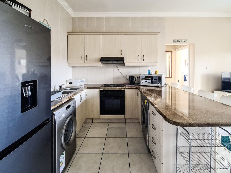 Investment Opportunity In A Well Run Complex  - Photo 3