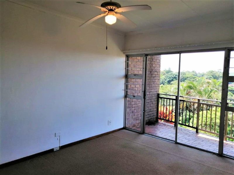 Absolutely Stunning Townhouse! - Photo 10