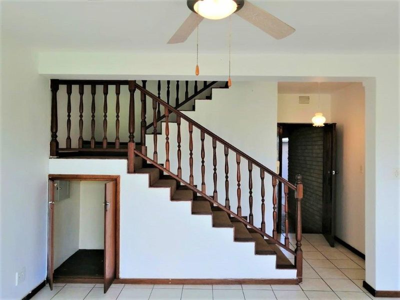 Absolutely Stunning Townhouse! - Photo 9