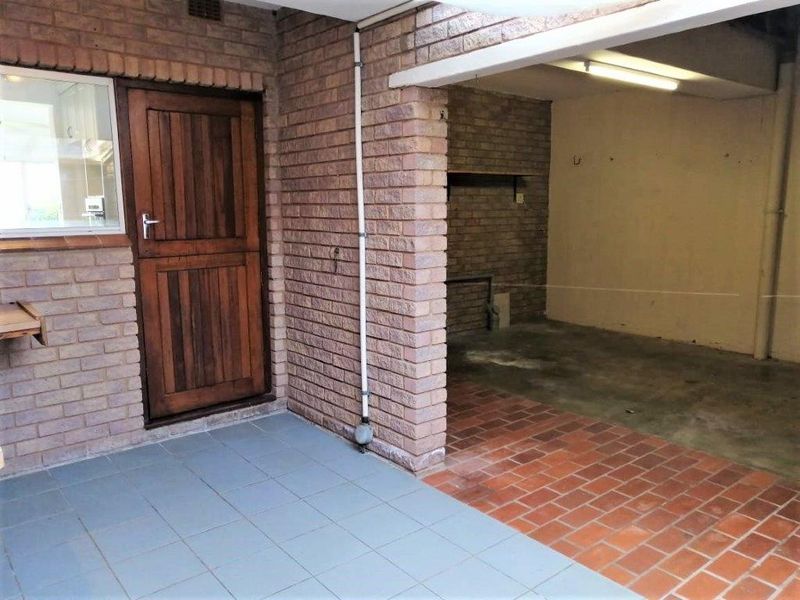 Absolutely Stunning Townhouse! - Photo 8