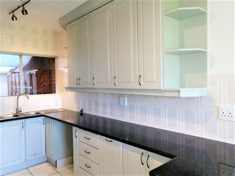 Absolutely Stunning Townhouse! - Photo 6