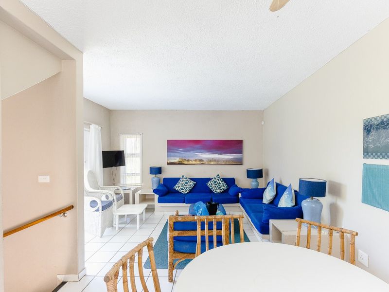 3 Bedroom Apartment On The Beach - Photo 10