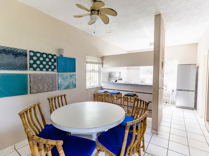 3 Bedroom Apartment On The Beach - Photo 8