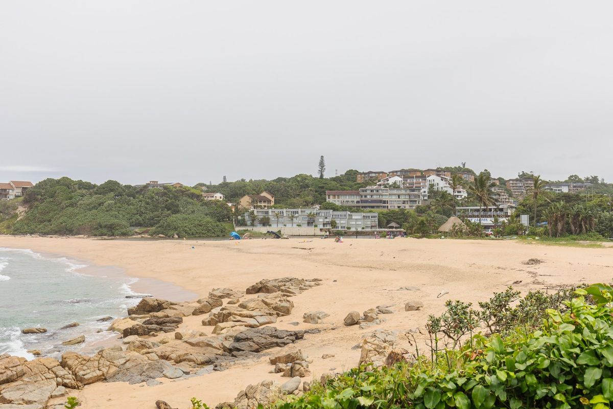 Top Floor Unit With Jaw Dropper Sea Views! - Photo 2