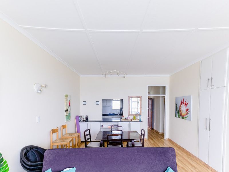 Top Floor Unit With Jaw Dropper Sea Views! - Photo 6