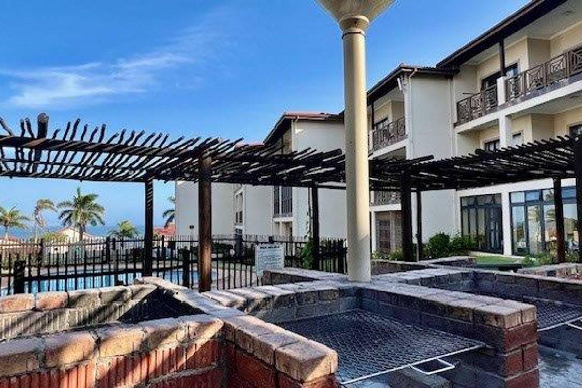 Upmarket 2 Bedroom Apartment In The Popular Topanga Uvongo With Sea Views - Photo 5