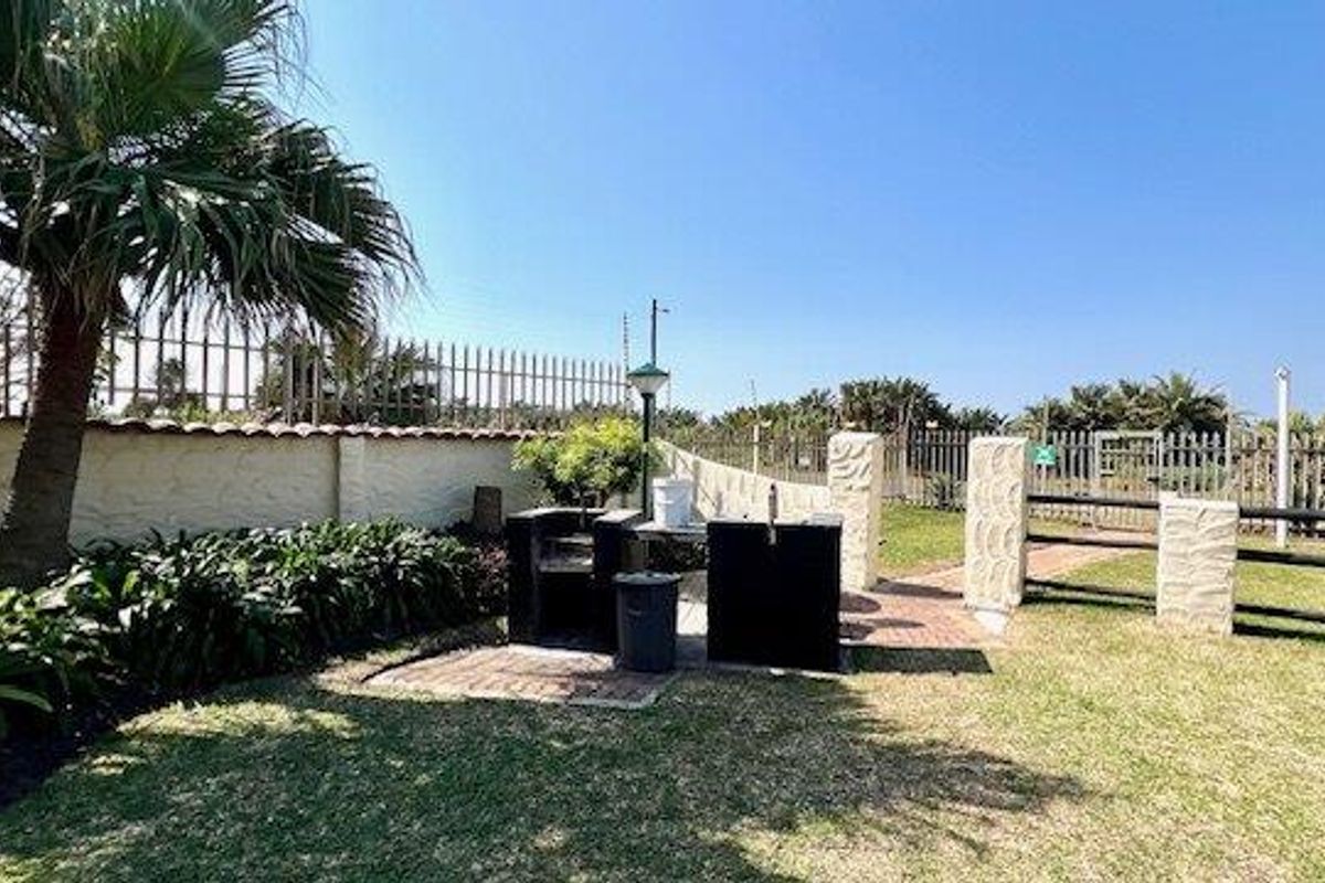 Two Bedroom Duplex With Direct Beach Access  - Photo 5