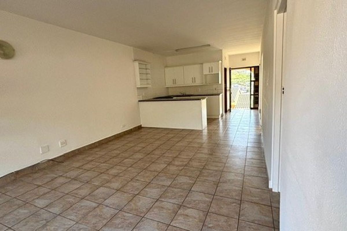 Neat Ground Floor 2 Bedroom Apartment In Shelly Beach - Photo 4