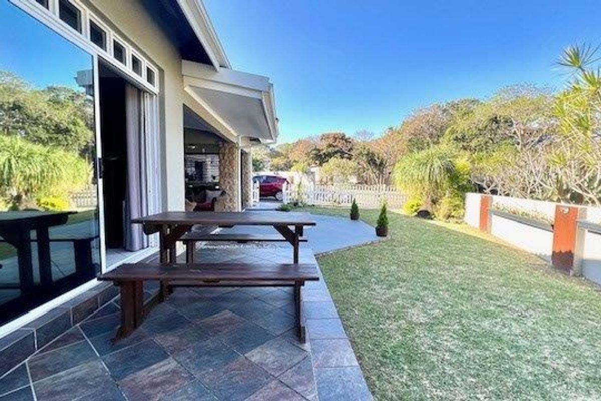 Luxurious Living In A Secure Complex In Shelly Beach - Photo 5