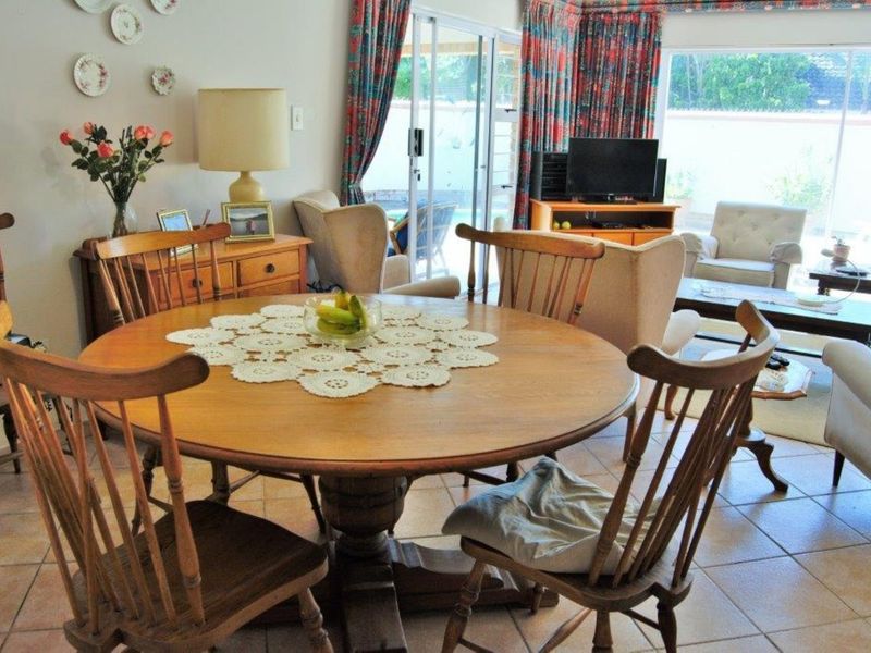 An Extremely Well Run Complex On The Beach - Photo 6