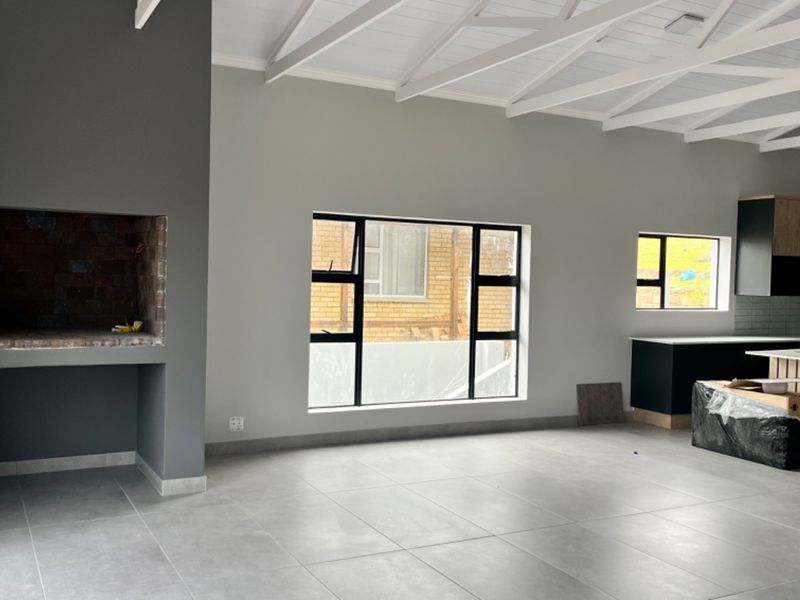 Beautiful New 3 Bedroom Duet with Ocean and Mountain Views. - Photo 6