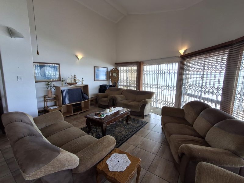 Beachfront Excellence With Unobstructed Ocean Vistas!!! - Photo 2