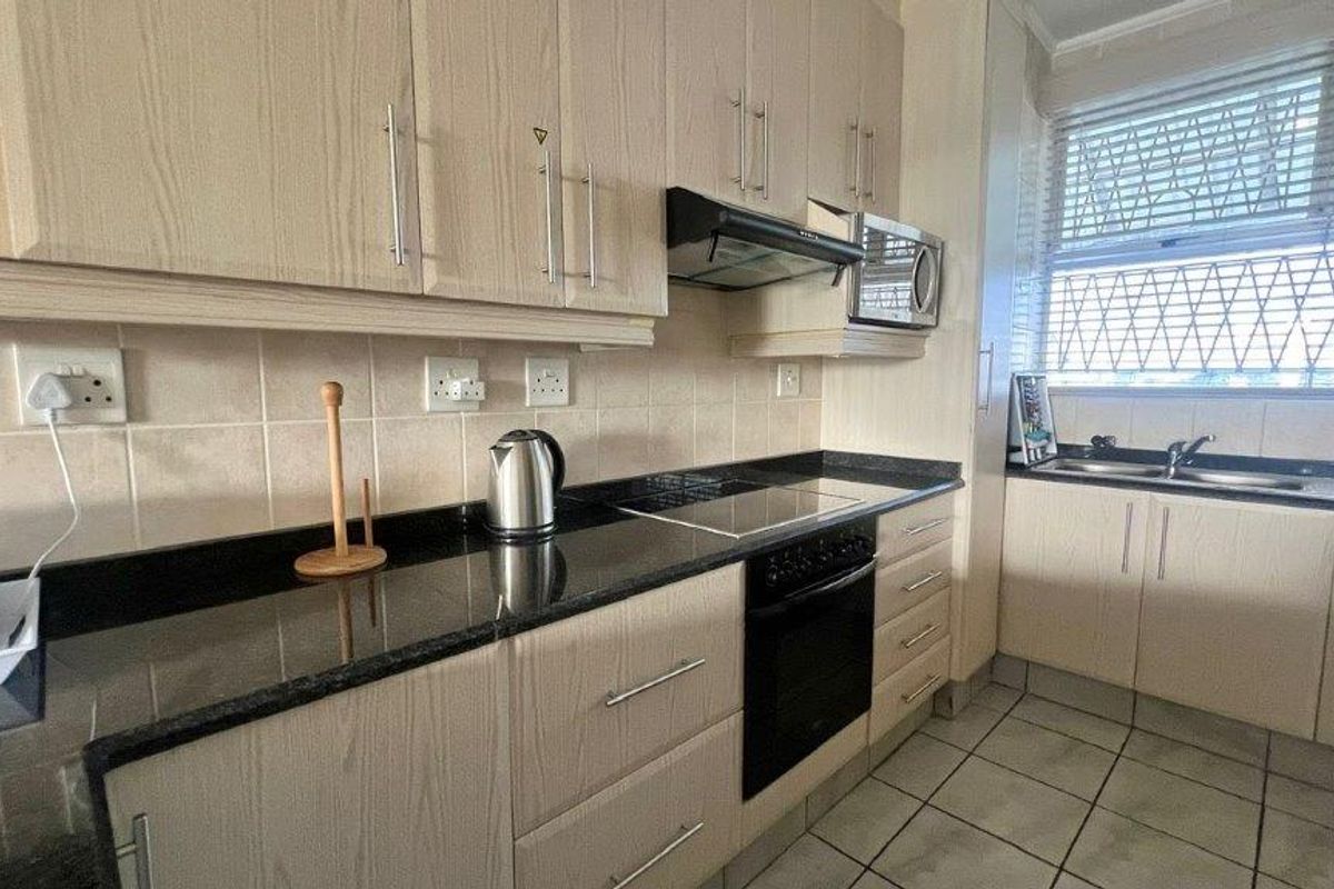 Modern Furnished Beachside Apartment – A Perfect Getaway Or Income Generator - Photo 5