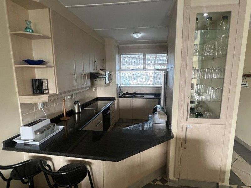 Modern Furnished Beachside Apartment – A Perfect Getaway Or Income Generator - Photo 10