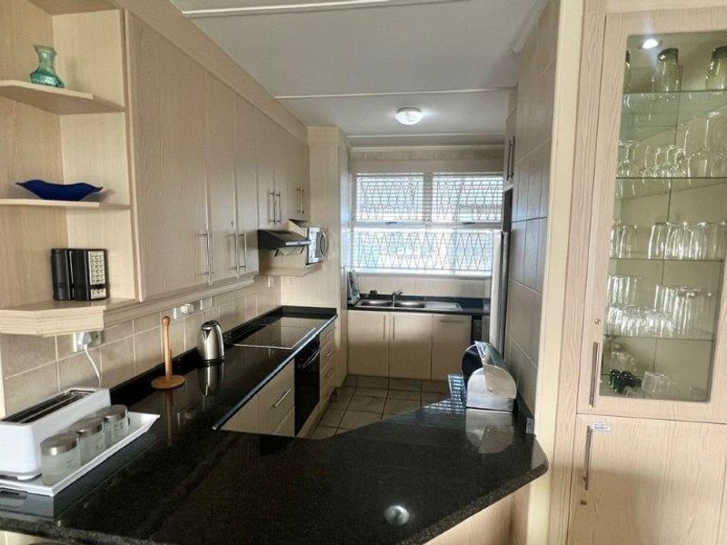 Modern Furnished Beachside Apartment – A Perfect Getaway Or Income Generator - Photo 9