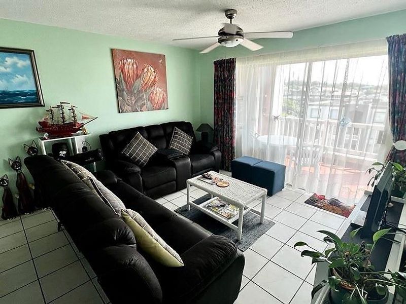 2 Bedroom Apartment In Mint Condition In Uvongo - Photo 10