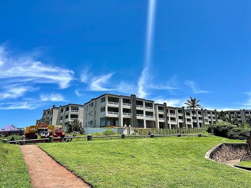 Seaside Apartment In Uvongo  - Photo 1