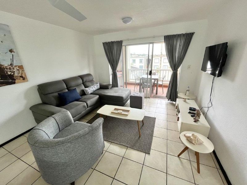 Seaside Apartment In Uvongo  - Photo 10