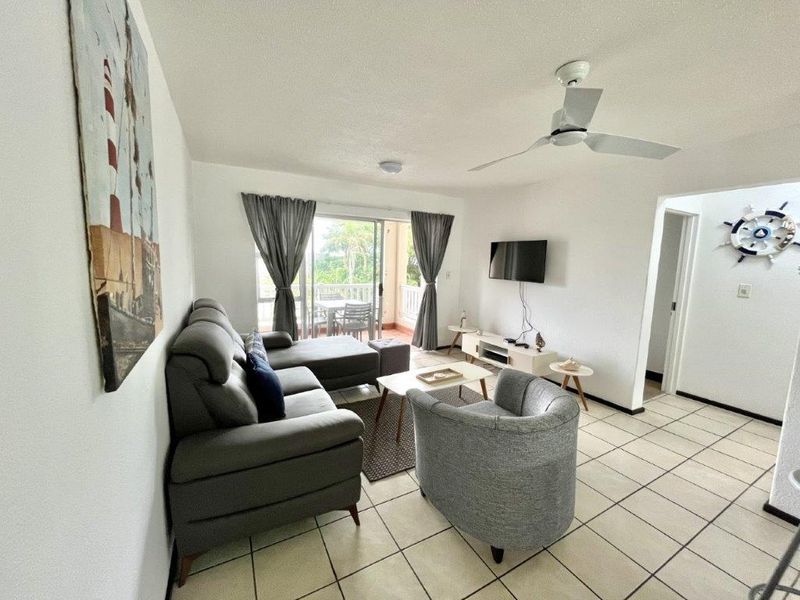 Seaside Apartment In Uvongo  - Photo 9