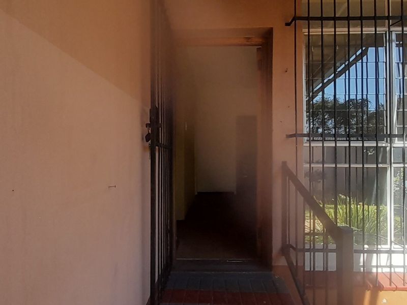 Reduced!! 3 Bedroom For SALE in Pretoria North!! - Photo 8