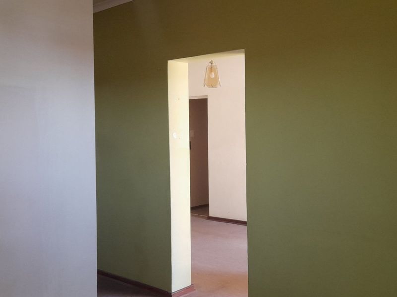 Reduced!! 3 Bedroom For SALE in Pretoria North!! - Photo 10